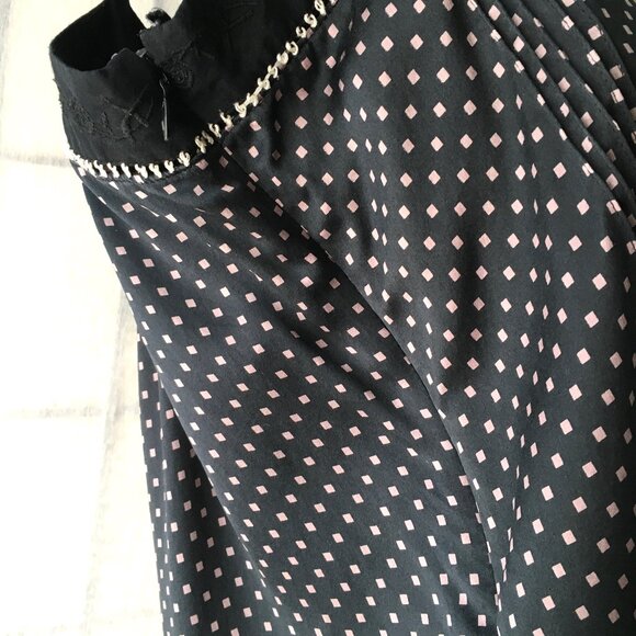 BCBGMaxAzria Dark Blue Square Polka Dot Pattern Silk Camisole Top Women Size 2 - Picture 5 of 8